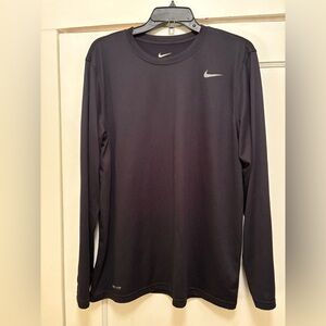 Men’s black, long sleeve Nike dri fit athletic shirt-L